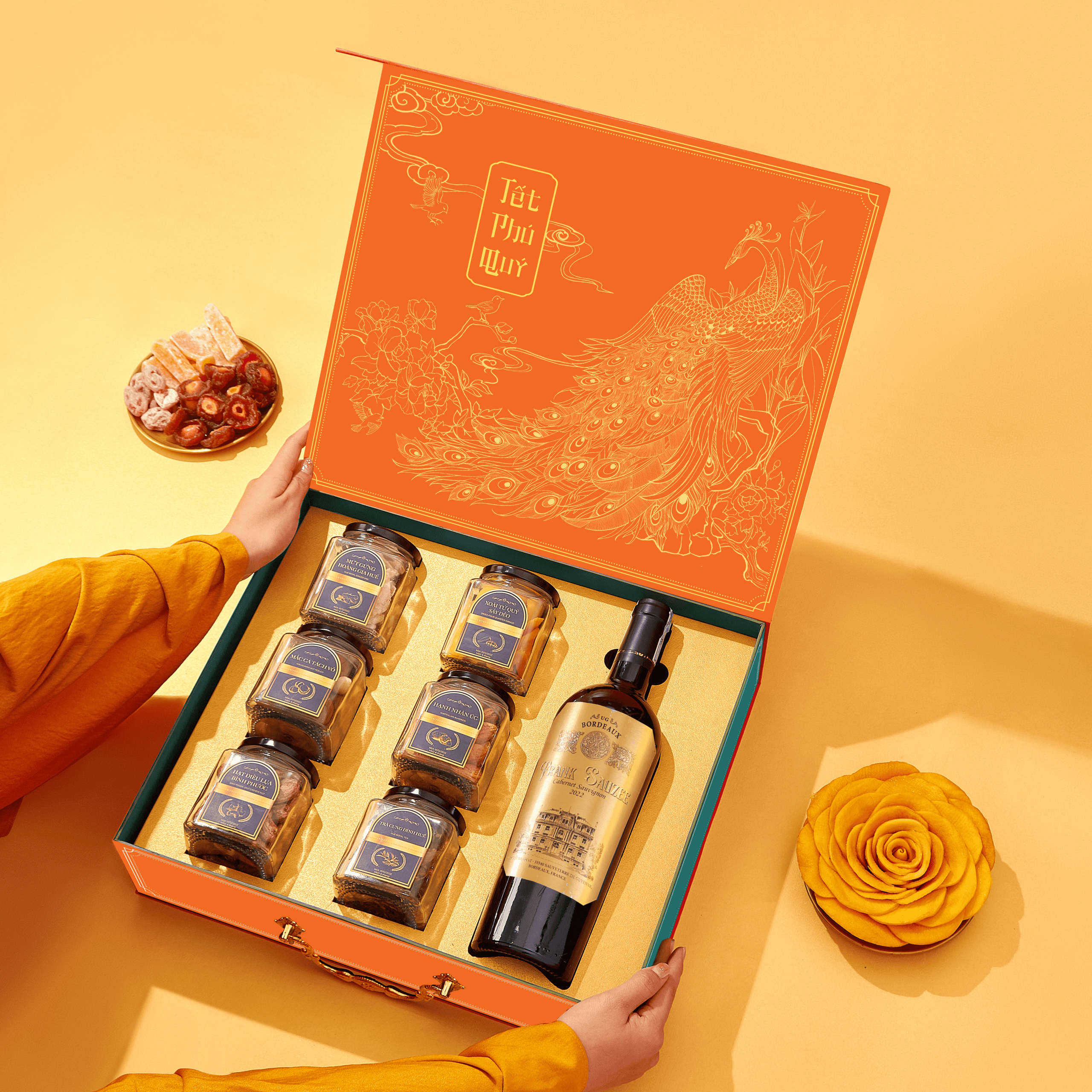 Khổng Tước (Rượu vang Pháp Frank Sauzee) 2 Khổng Tước (Rượu vang Pháp Frank Sauzee) 2